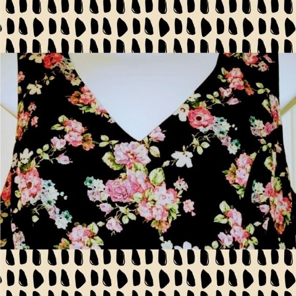 Women's Dress by Love Tree Happens Juniors Large - Picture 2 of 8